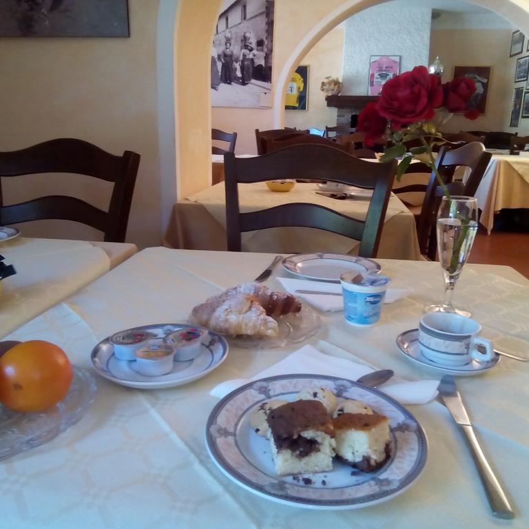 Hotel Bambolo Castagneto Carducci Extérieur photo
